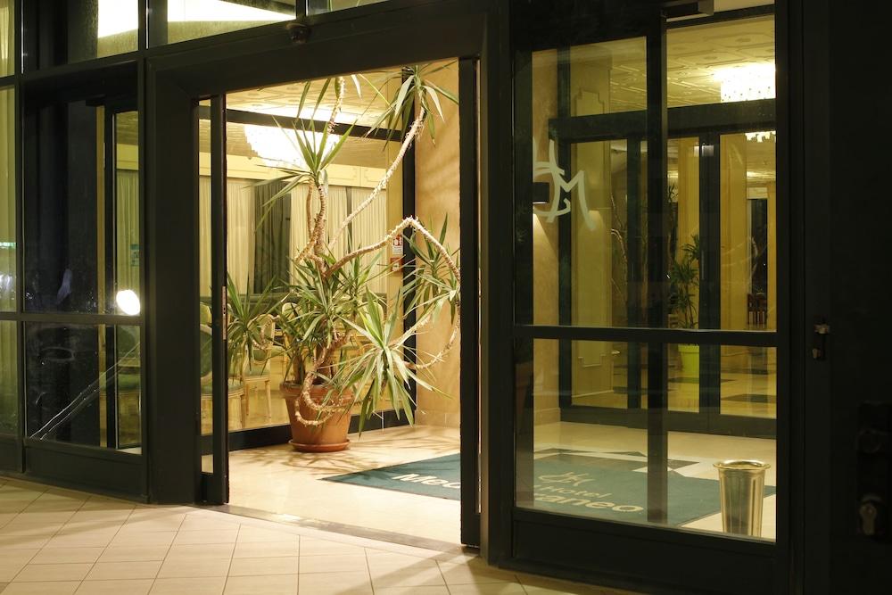 Club Esse Mediterraneo Montesilvano Exterior photo